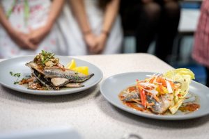 MGGS_studnents_Fish Filleting Workshop with Cucina