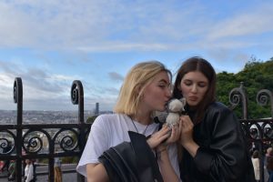 Students visit Paris mggs